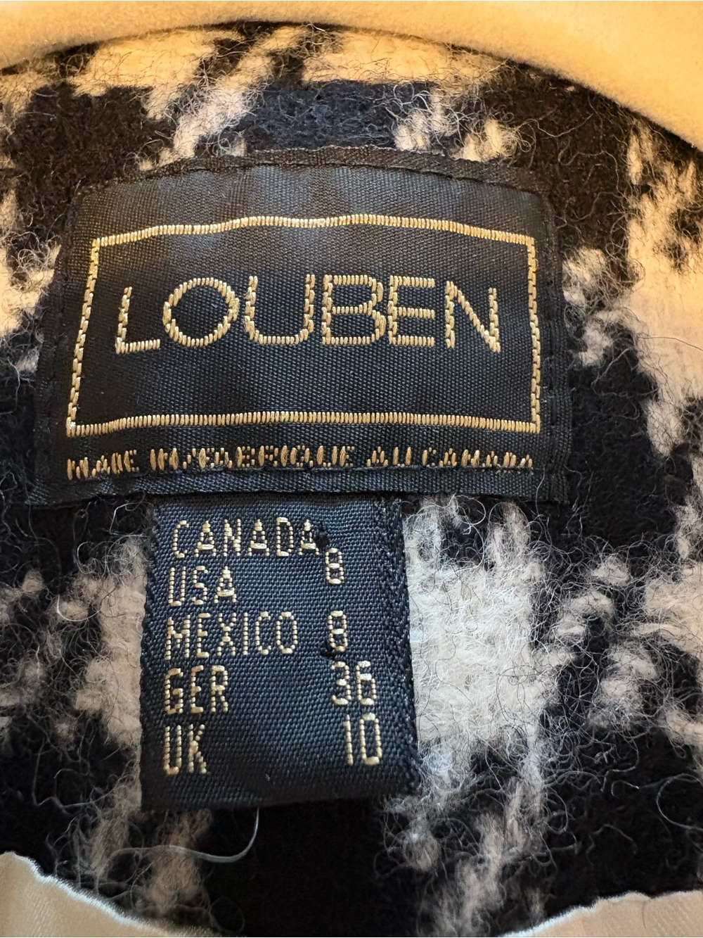 Vintage 90’s Louben Red-Cream-Black Plaid (Similar to Burberry)Cropped Jacket(8) - Picture 2 of 11